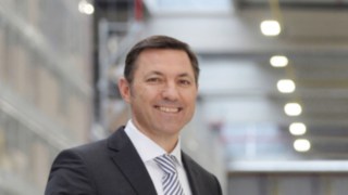 Vertrag verlängert: Andreas Krinninger (Foto) bleibt bis 2021 Vorsitzender der Geschäftsführung von Linde Material Handling. Vertrag verlängert: Andreas Krinninger (Foto) bleibt bis 2021 Vorsitzender der Geschäftsführung von Linde Material Handling.