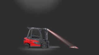 Linde TruckSpot im Einsatz an einem Gegengewichtsstapler. Linde TruckSpot im Einsatz an einem Gegengewichtsstapler.