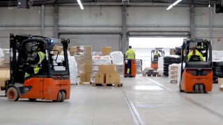 Fahrzeuge von Linde MH im Einsatz bei DB Schenker Fahrzeuge von Linde MH im Einsatz bei DB Schenker