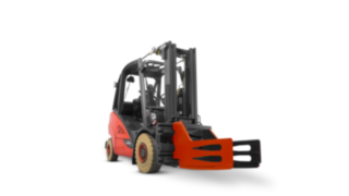 Ballenklammer aus dem Mietservice von Linde Material Handling Über den Mietservice von Linde Material Handling können auch verschiedene Anbaugeräte wie die Ballenklammer gemietet werden.